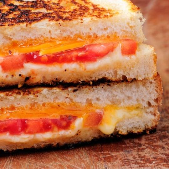 Cheese & tomato Sandwich